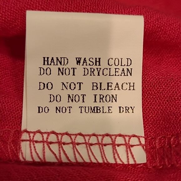 Davi & Dani sz S berry pink top with lace neckline and bishop sleeves - Picture 11 of 11